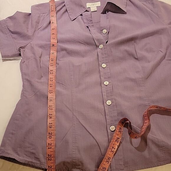 LOFT Purple Short Sleeve Button-Up Shirt sz 10 - Picture 6 of 8
